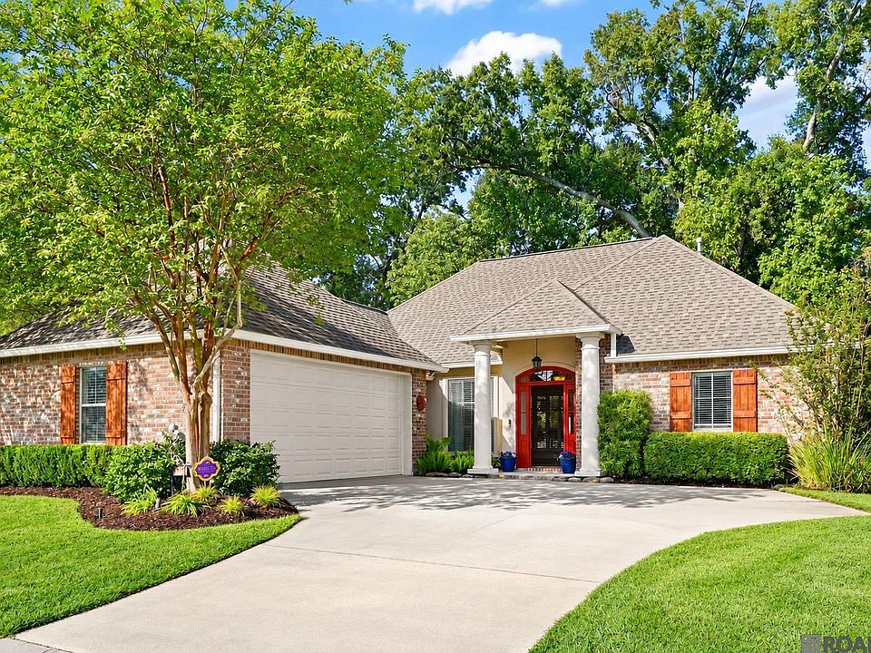 1st image of 5758 Parkknoll Place Dr