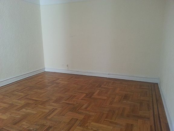 3rd image of 8760 113th St APT 3G