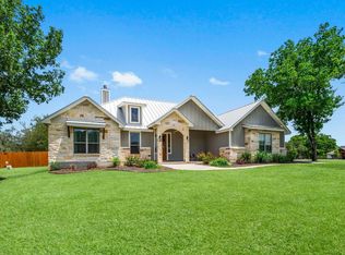 100 Calvary Dr, Adkins, TX 78101