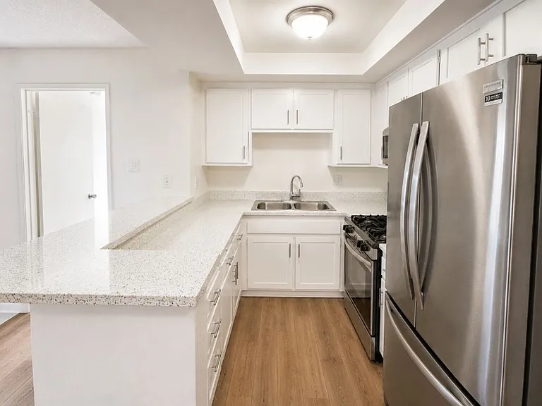 Viva Apartments — Photo 33