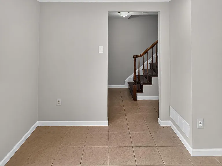 6556 Pennacook Ct — Photo 10