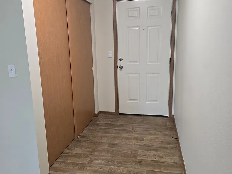 505 Minnesota St N — Photo 10