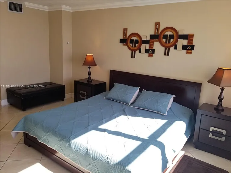 2101 S Ocean Dr #1702 — Photo 14