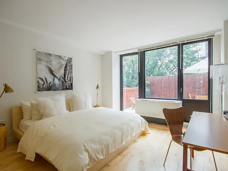 1595 Lexington Ave #3B — Photo 6