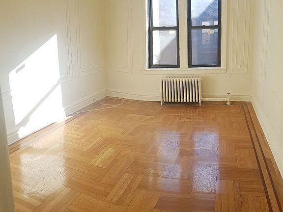 5th image of 723 E 27th St APT 5E