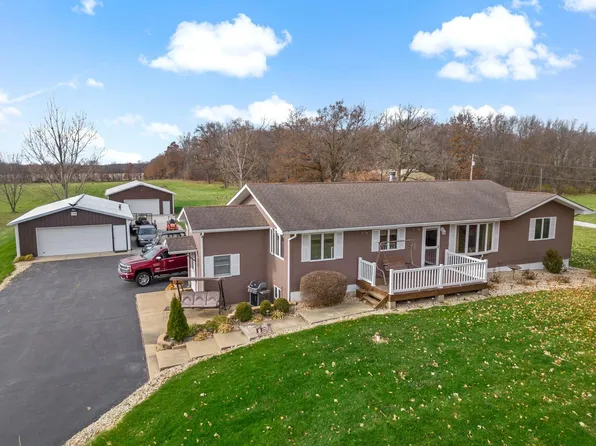 17810 Union St, Hebron, IN 46341