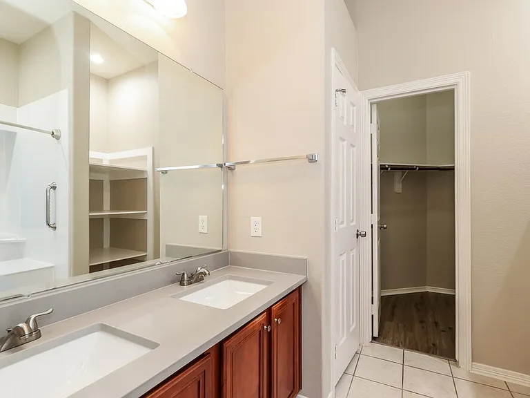 2307 Jefferson Crossing Dr — Photo 11