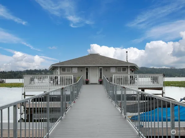 17104 NE 45th Street #3, Redmond, WA 98052