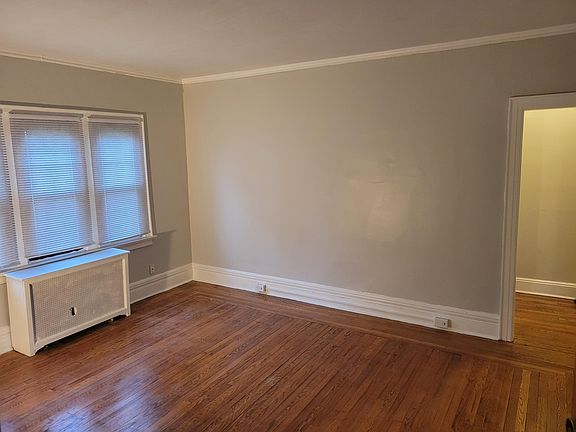 3rd image of 130 Bradley Ave #401
