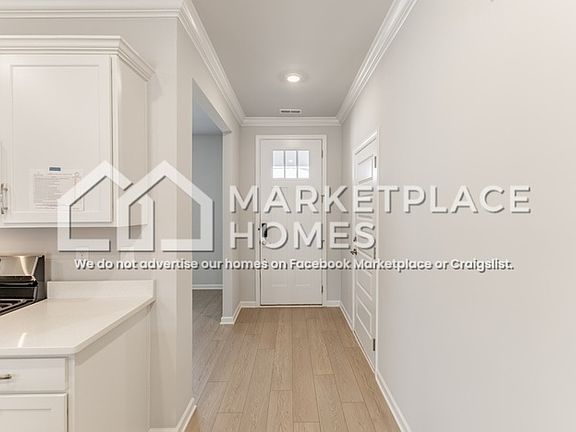4th image of 206 Stockyard Cir