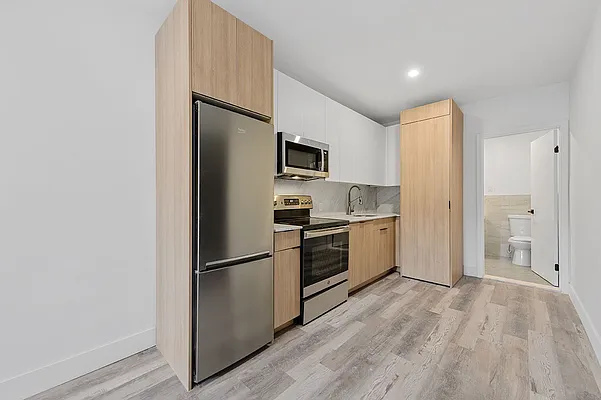 Rented by R New York | media 6