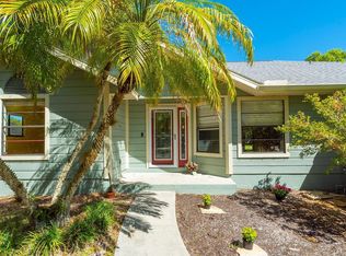 4689 Robin Hood Trl E, Sarasota, FL 34232