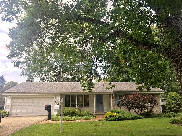 1st image of 803 Valley Park Dr