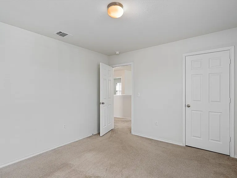 146 Russet Trl — Photo 25