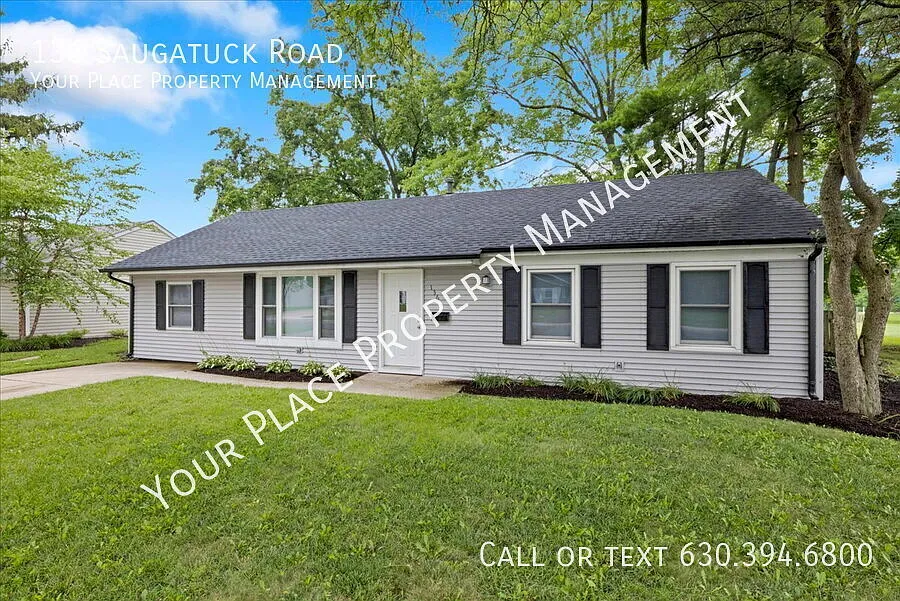 Completely Renovated! Bright and Modern 3 Bed, 1 Bath home with fully fenced backyard! Oswego 308... — Photo 3