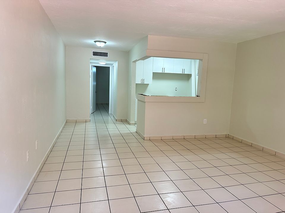 1st image of 4655 Palm Ave APT 123