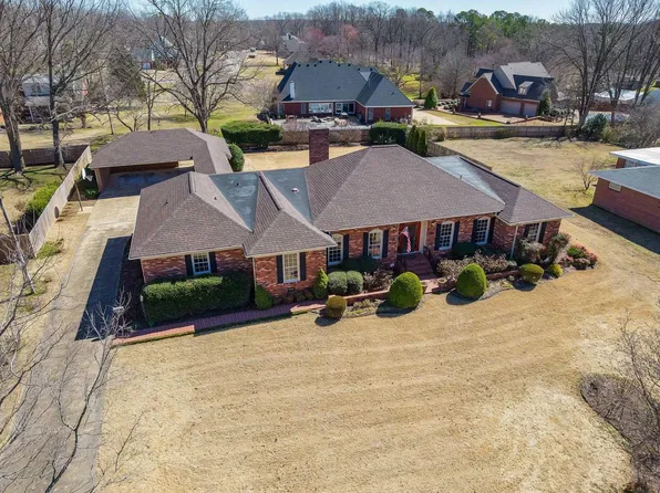 146 Todd St, Martin, TN 38237