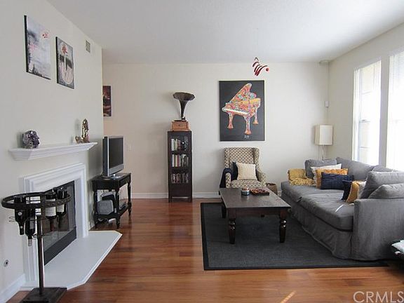 2nd image of 17 Fulmar Ln