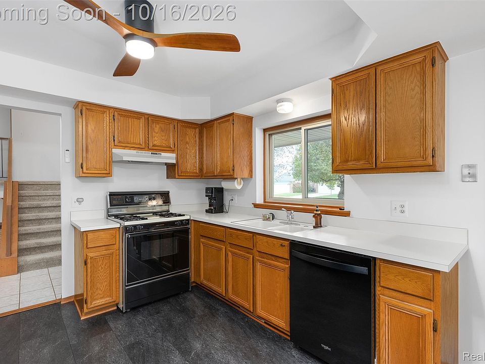 40727 Kraft Dr, photo 8