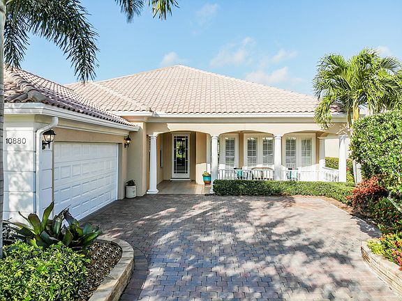 3rd image of 10880 SW Blue Mesa Way