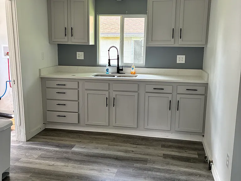 280 W Harrison St — Photo 4