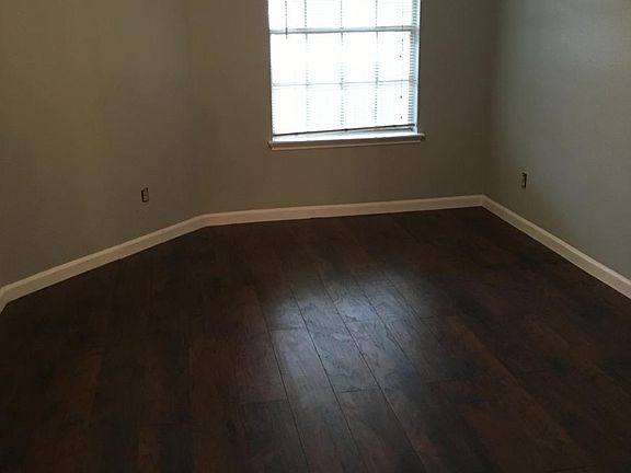 4th image of 10833 Braes Bend Dr