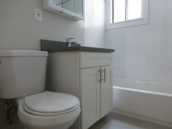 5th image of 70 Terra Vista Ave #75