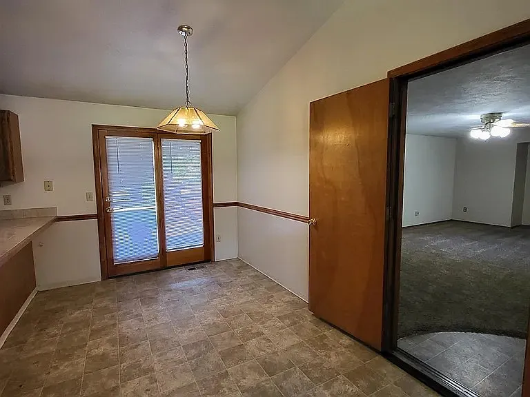 3 bed, 1484 sqft, $2,250 — Photo 4