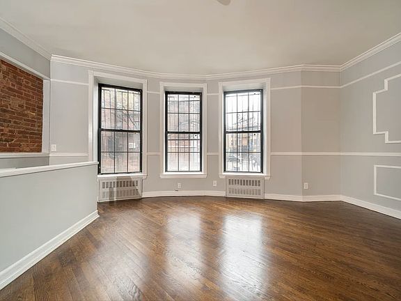 3rd image of 189 Sterling Pl APT 4