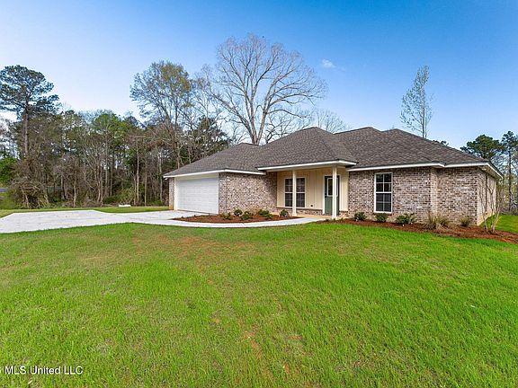 3rd image of 547 Shirley Sanford Rd