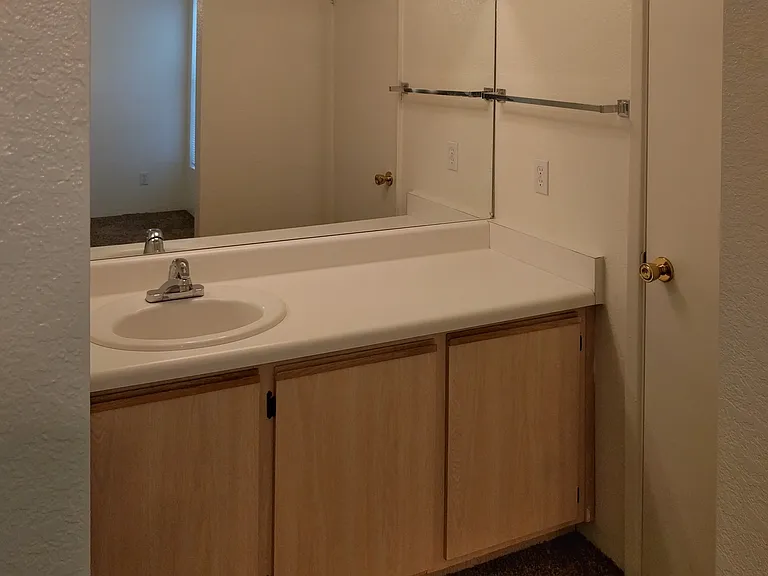 Forest Meadows Apartments — Photo 33