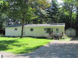 6654 Woodlea Rd, Oscoda, MI 48750