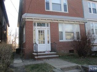 76 W 5th St #1, Bayonne, NJ 07002
