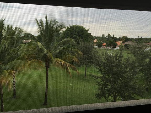 5700 402 garden view