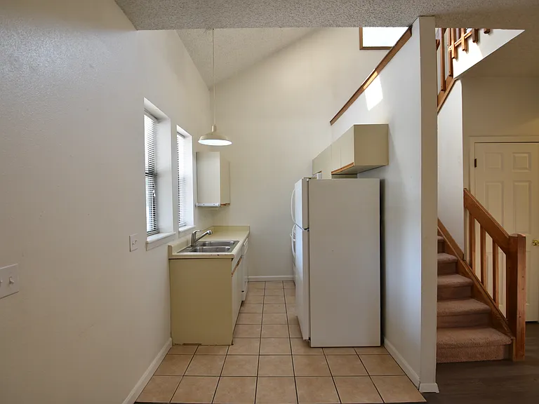 2927 Broadway St #2 — Photo 10
