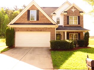 2514 Oakdale Creek Ln, Charlotte, NC 28216