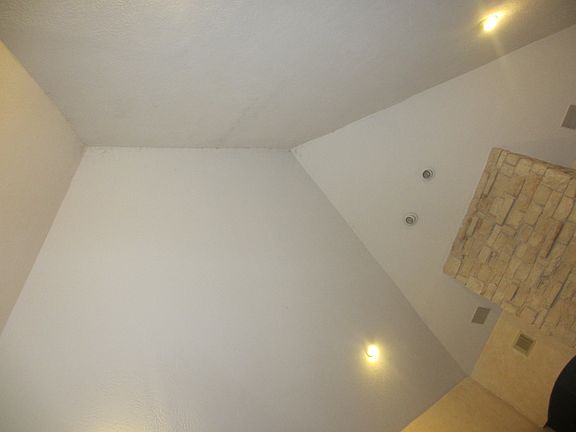 vaulted ceilings greatroom