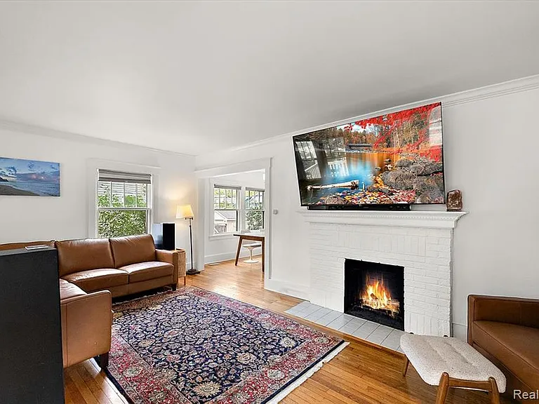 529 Hawthorn Ave — Photo 22