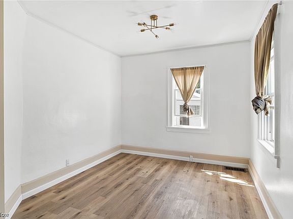 4th image of 273 Douglas St NW