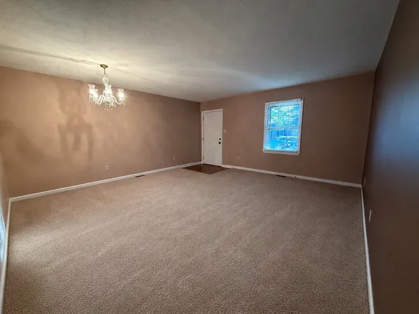 102 Rolling Acres Dr #A, Nicholasville, KY 40356