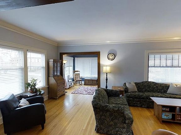 2nd image of 13455 Parkway Dr