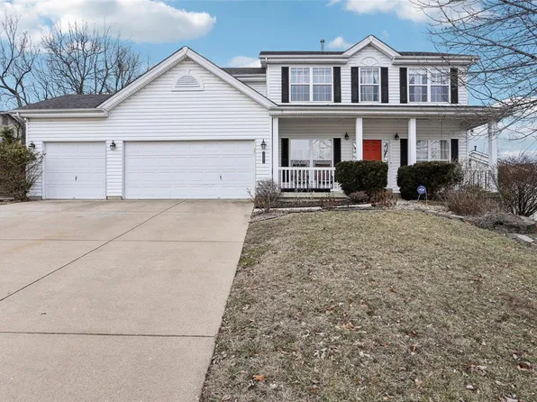 1001 Green Arbor Dr, Fenton, MO 63026