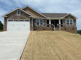 202 Jason Hovater Way, Clinton, TN 37716