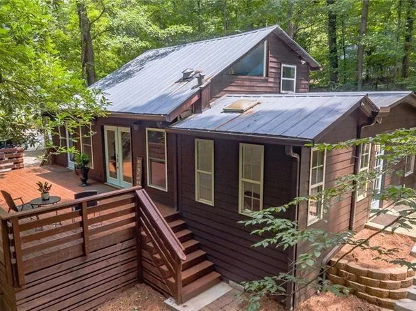 132 Magnolia St, Roswell, GA 30075