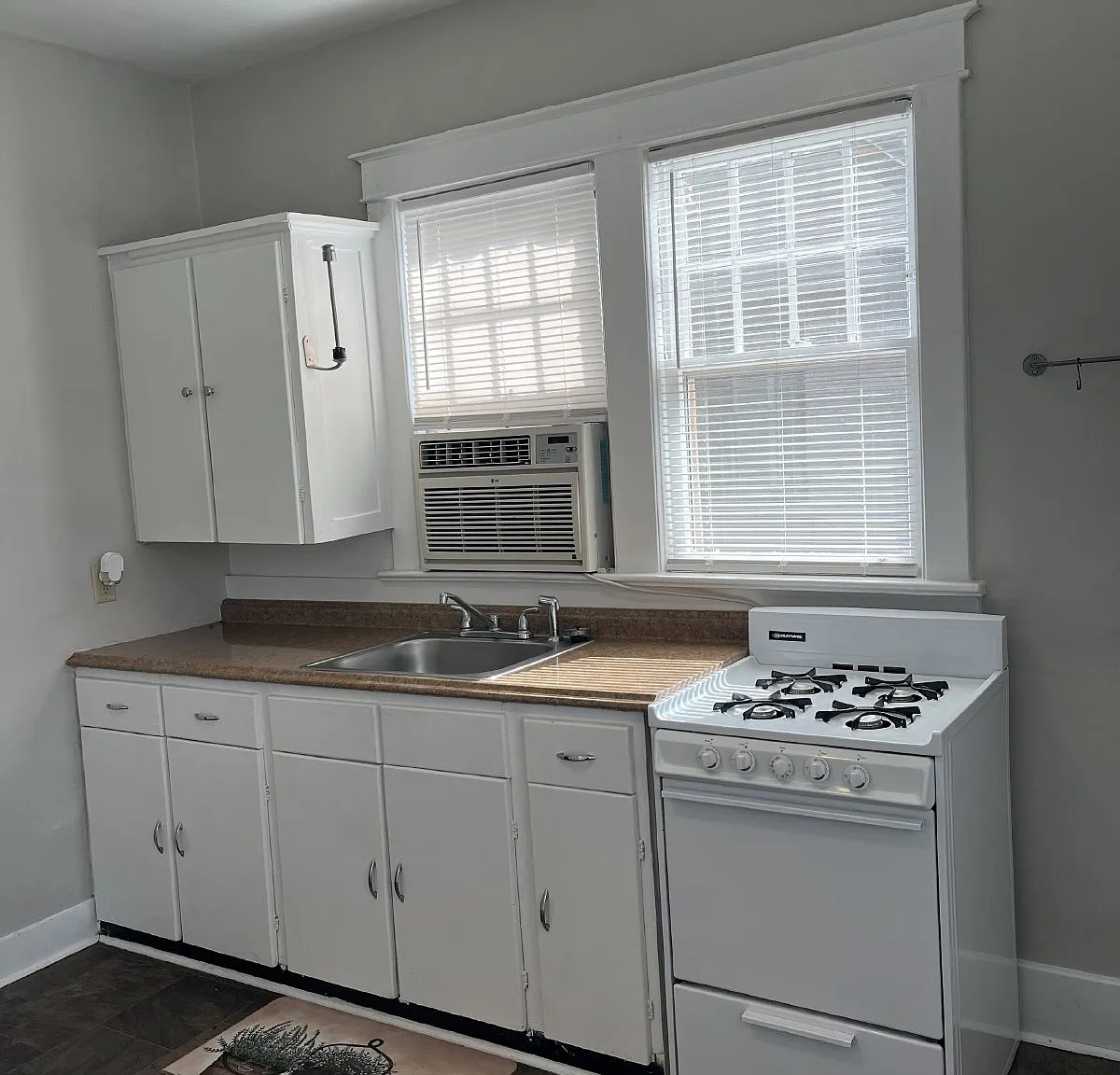 1 bed, 1.0 bath, $1,250 — Photo 1