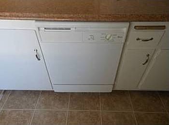 3rd image of 14134 Burbank Blvd APT 12