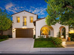 706 E Lemon Swirl Dr, Azusa, CA 91702