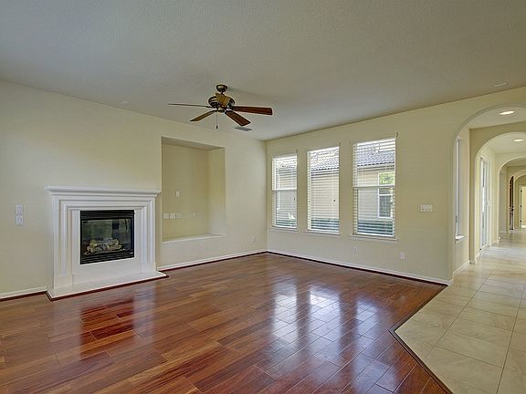 5th image of 4025 Bothwell Cir