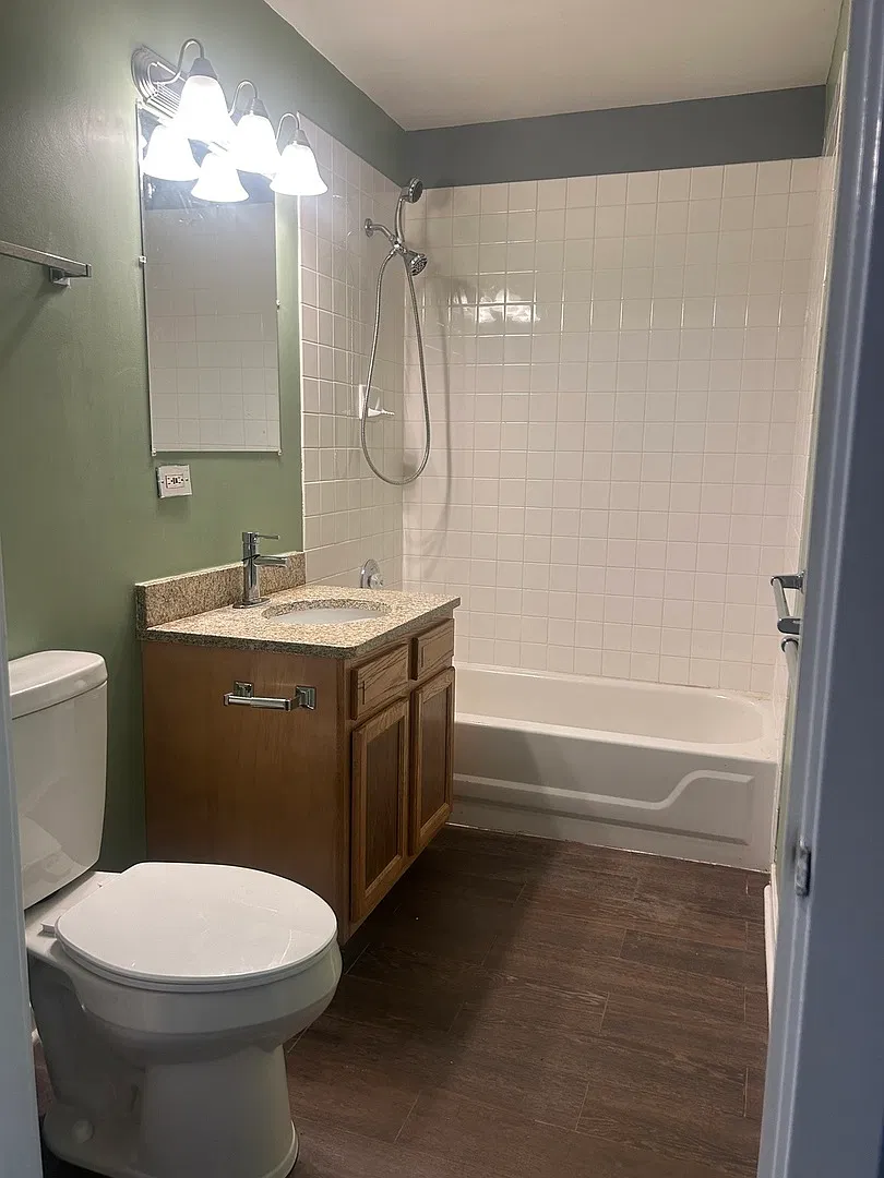 2 bed, 800 sqft, $1,850 — Photo 3