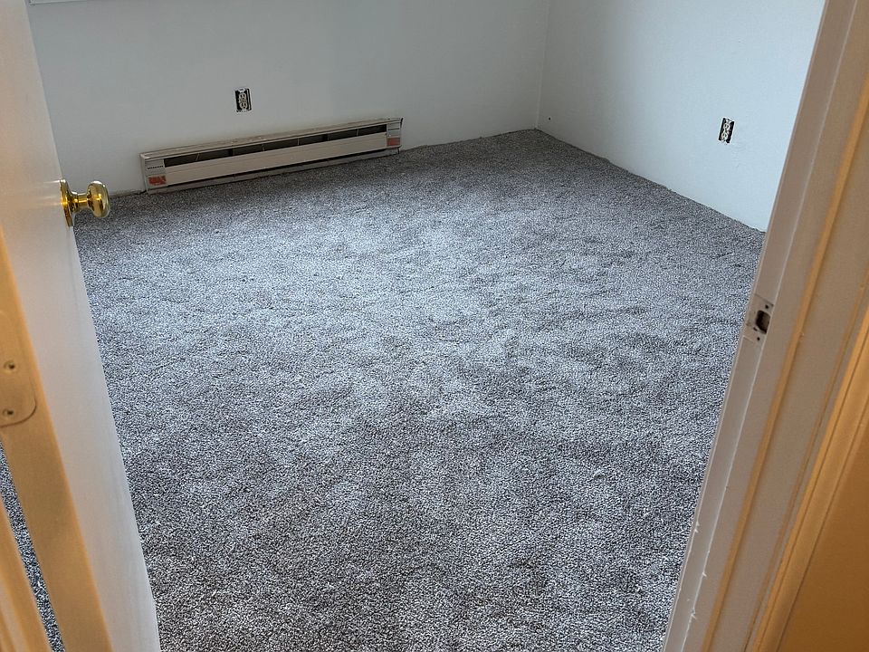 2nd image of 1831 Fuller Rd APT 15